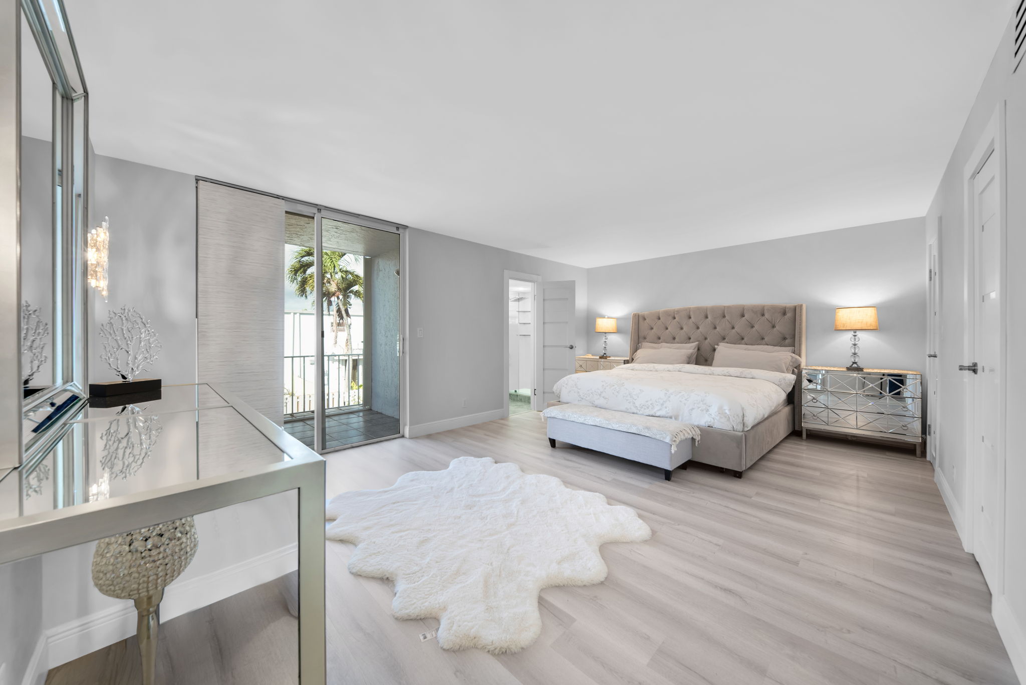 TOWNHOUSES OF VENETIAN PARK - фото